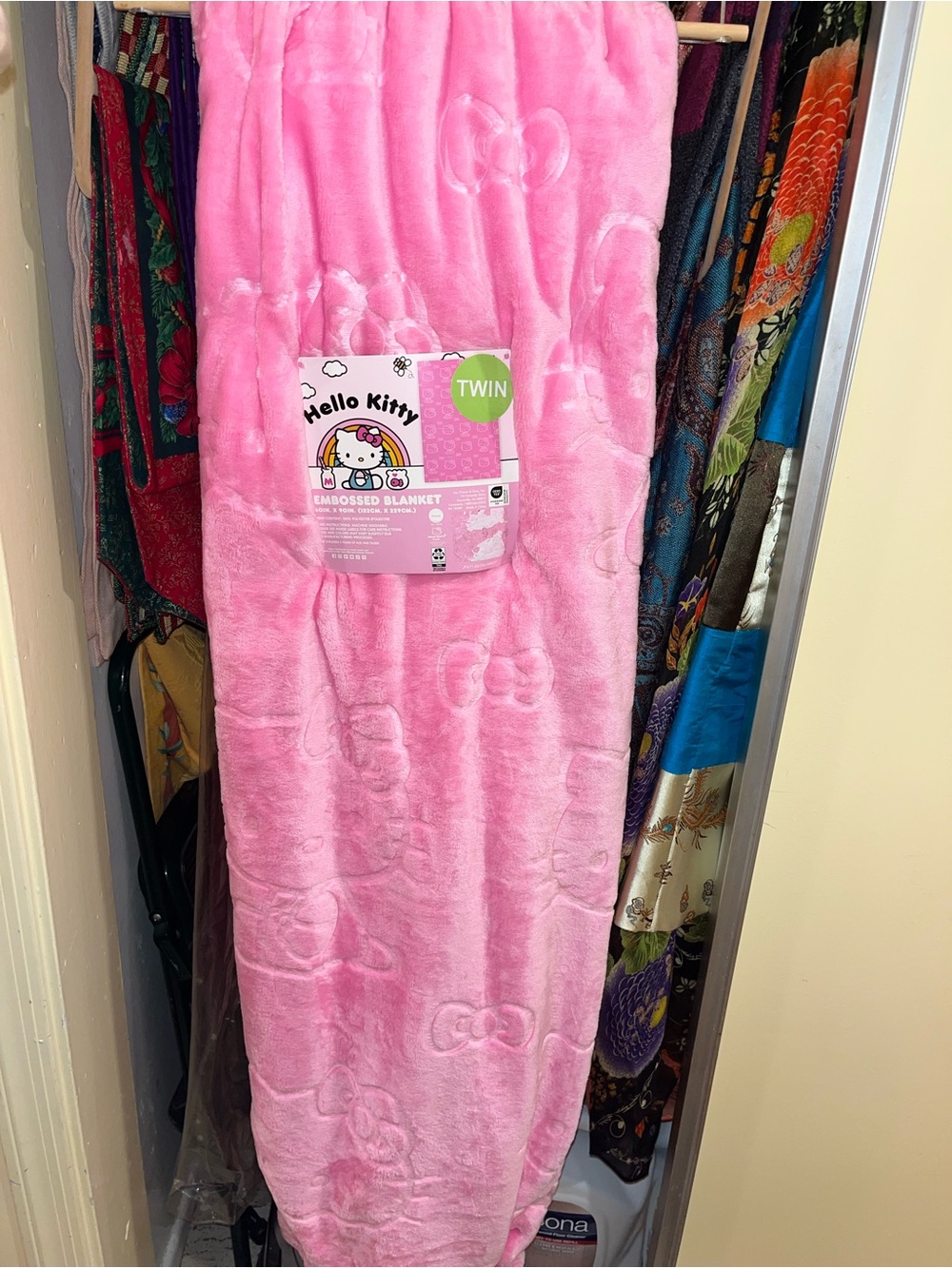 Hello Kitty Twin Plush Embossed Blanket - Pink SZ TWIN NEW NWT